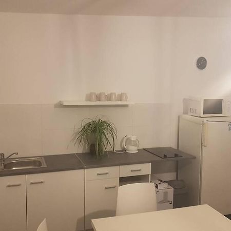 Petite Maison Au Calme Lägenhet Macey  Exteriör bild