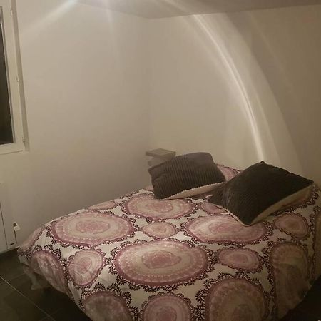 Petite Maison Au Calme Lägenhet Macey  Exteriör bild