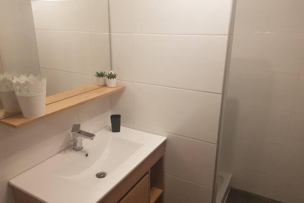 Petite Maison Au Calme Lägenhet Macey  Exteriör bild