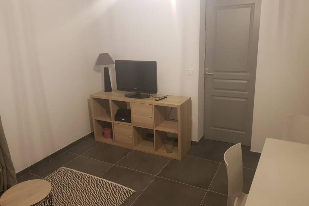 Petite Maison Au Calme Lägenhet Macey  Exteriör bild